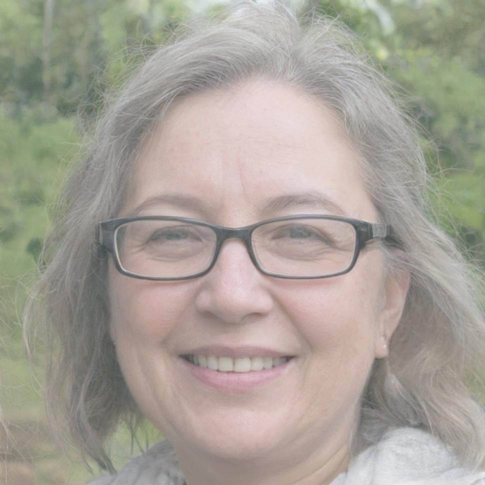 Portrait de Camille Rousseau, coordinatrice des partenariats
